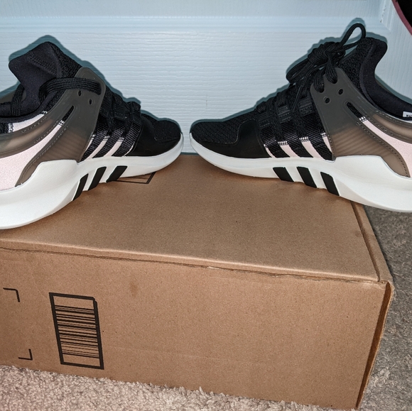 SOLD - Picture 5 of 11